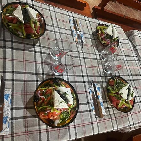 Къща За Гости Динас Zmeitsa المظهر الخارجي الصورة